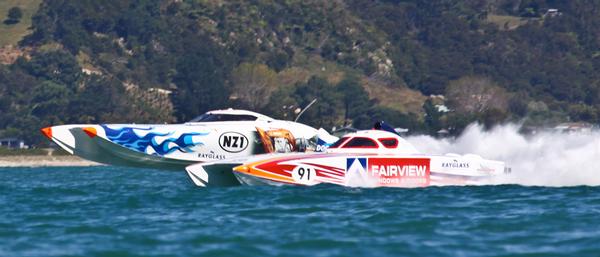 Fairview and Doosan racing at Whitianga